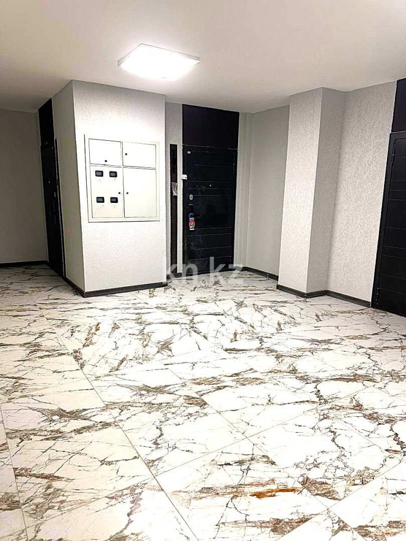 Продажа 3-комнатной квартиры, 70 м², пр. Абая, дом  10 - пр. Сарыарка в Астане - фото 2