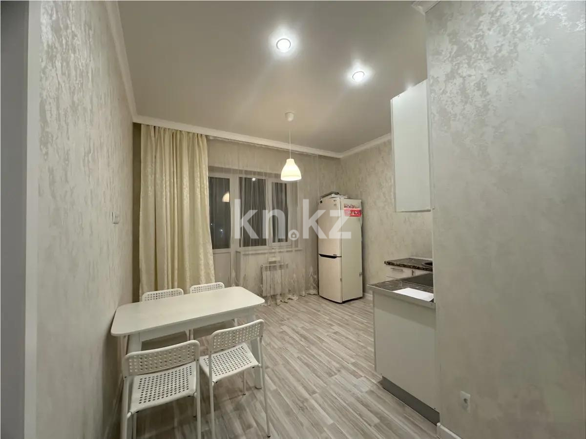 Продажа 1-комнатной квартиры, 42 м², ул. Анет баба, дом  9 в Астане - фото 2