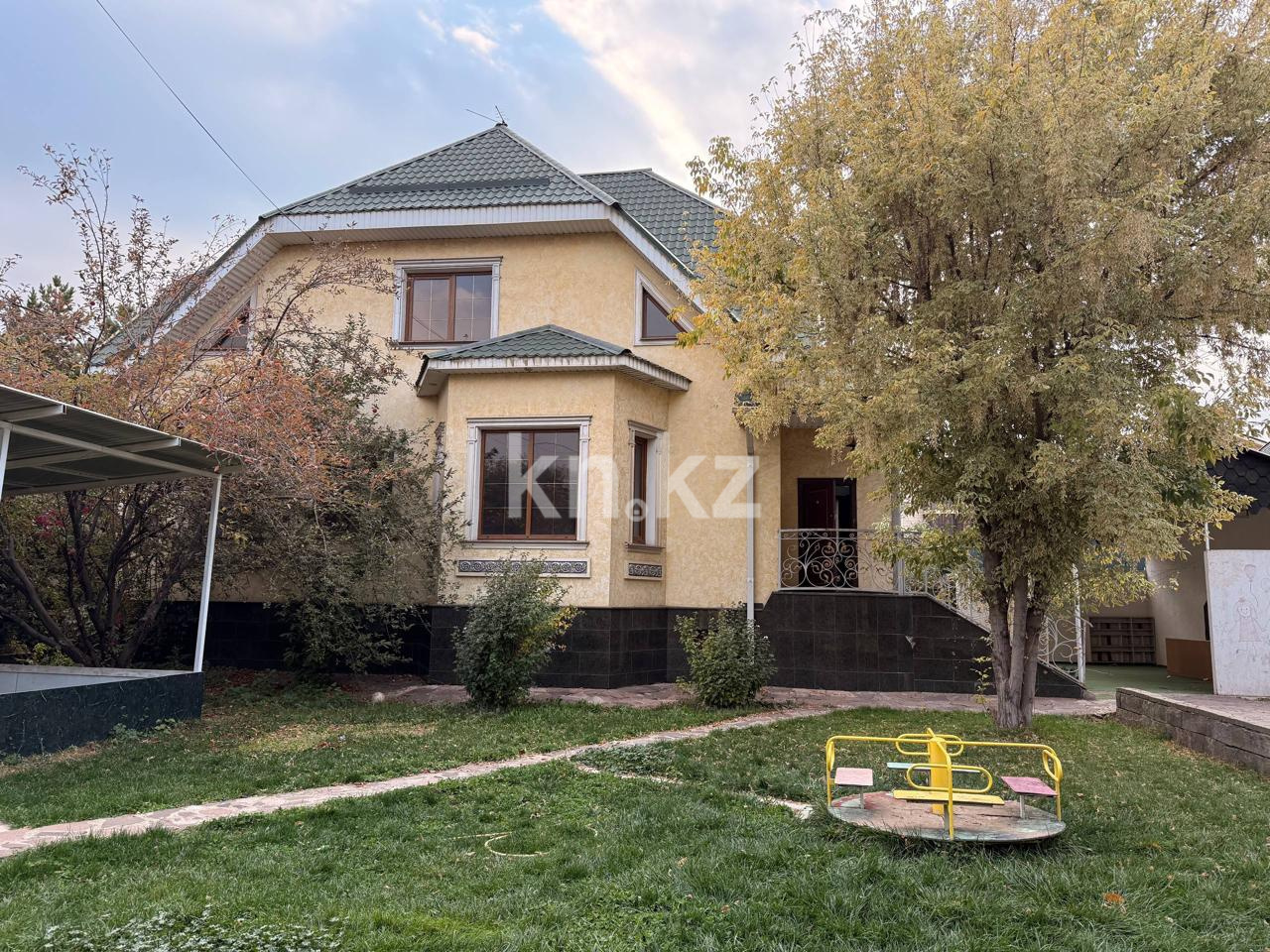 Продажа 8-комнатного дома, 355.4 м², мкр-н Мамыр-4 в Алматы - фото 2