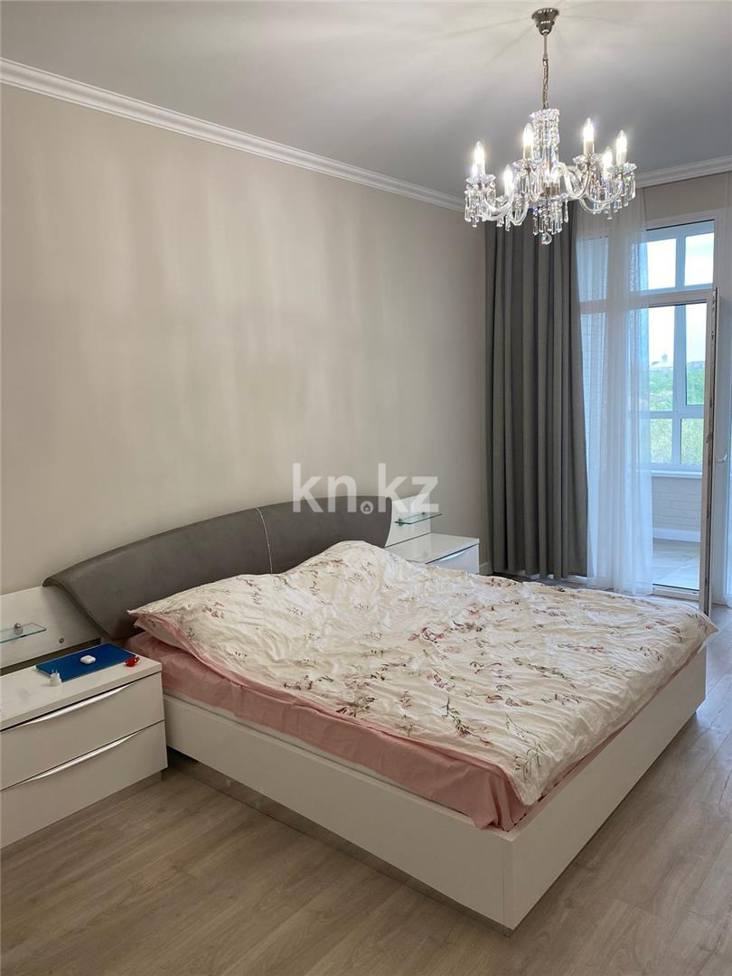 Продажа 3-комнатной квартиры, 120 м², ул. Аманжолова - Продажа  трехкомнатных квартир в Караганде фото 3 из 12