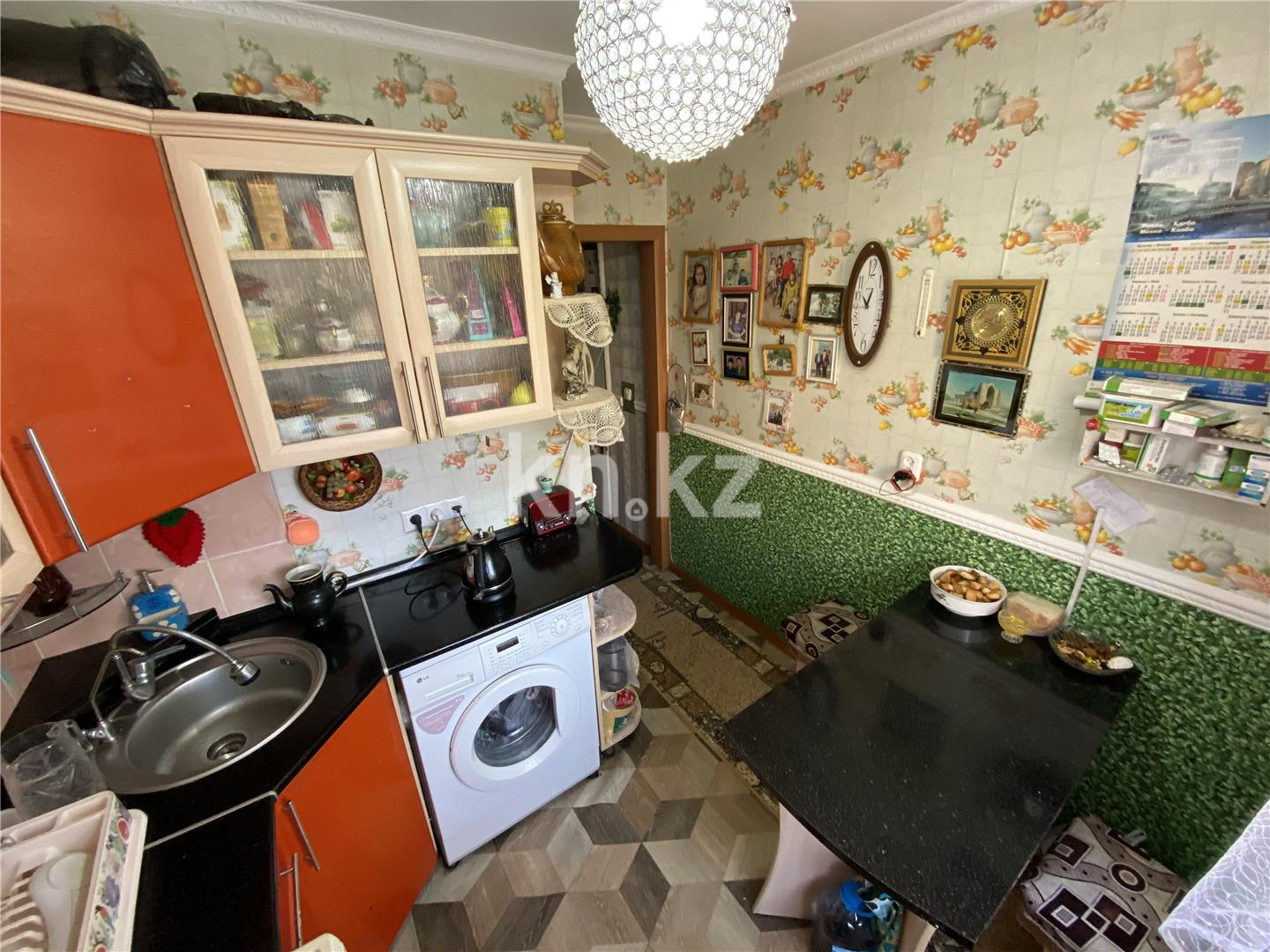 Продажа 3-комнатной квартиры, 51 м², ул. Аманжолова - Продажа  трехкомнатных квартир в Караганде фото 8 из 13