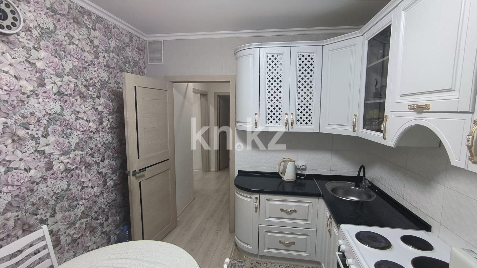 Продажа 3-комнатной квартиры, 64 м², мкр-н Гульдер-1 в Караганде - фото 3