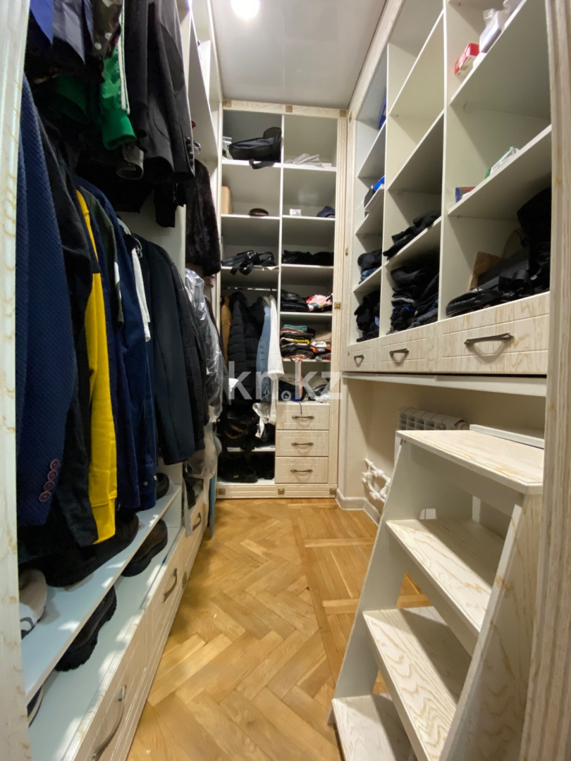 Продажа 5-комнатной квартиры, 92 м² - Продажа квартир от собственников в Караганде - страница 2 фото 4 из 18