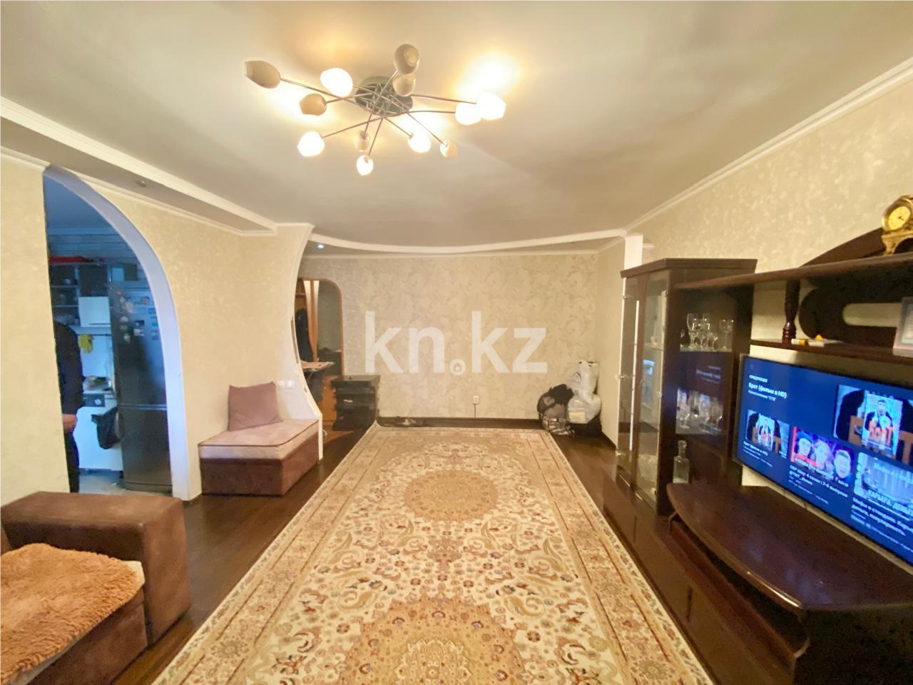 Продажа 3-комнатной квартиры, 62 м², ул. Гапеева - Продажа  трехкомнатных квартир в Караганде фото 2 из 13