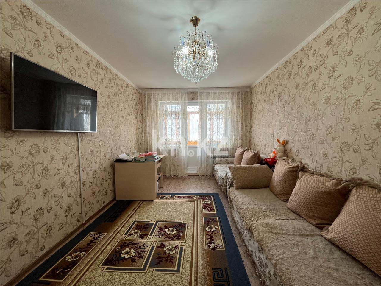 Продажа 2-комнатной квартиры, 44 м², ул. Абая - Продажа  двухкомнатных квартир в Темиртау фото 1 из 16