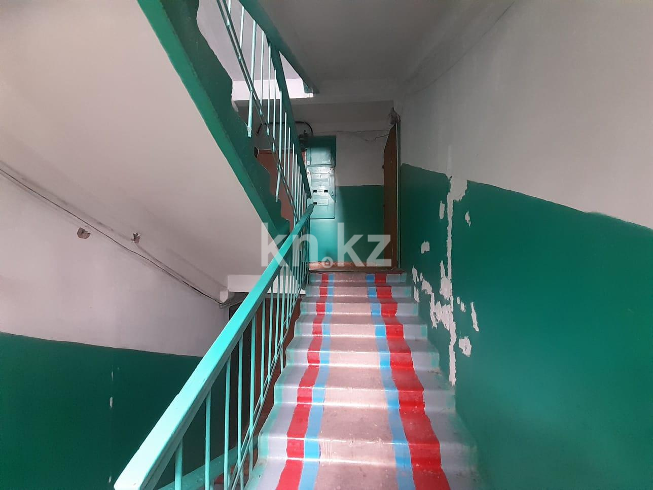 Продажа 3-комнатной квартиры, 60 м², пр. Строителей, дом  29 в Караганде - фото 10