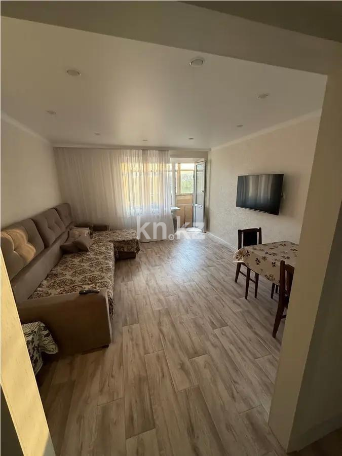 Продажа 4-комнатной квартиры, 75 м², пр. Республики, дом  18 - Продажа четырехкомнатных квартир в Караганде на Юго-Востоке фото 1 из 8