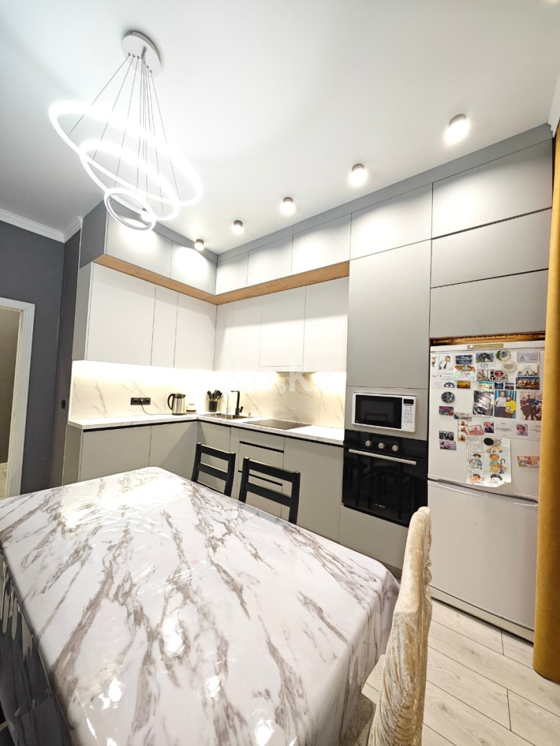 Продажа 3-комнатной квартиры, 82 м², ул. Муканова, дом  43/21 - Продажа квартир в Караганде фото 4 из 17