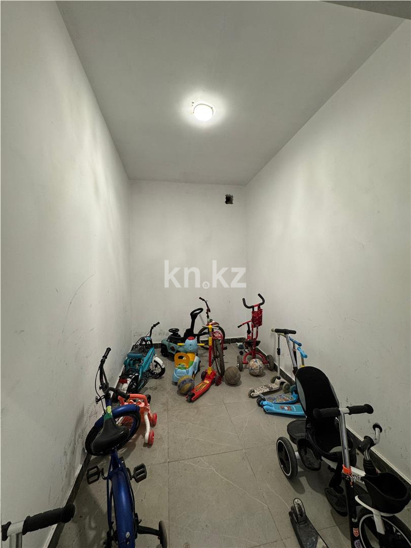 Продажа 2-комнатной квартиры, 68 м², 067 учетный квартал, дом  456/3 в Караганде - фото 26