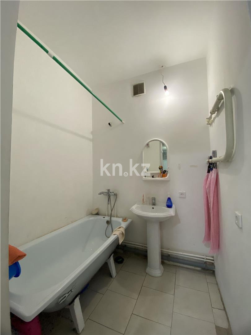 Продажа 2-комнатной квартиры, 69 м², ул. Момышулы, дом  28 - Продажа  двухкомнатных квартир в Караганде фото 9 из 14