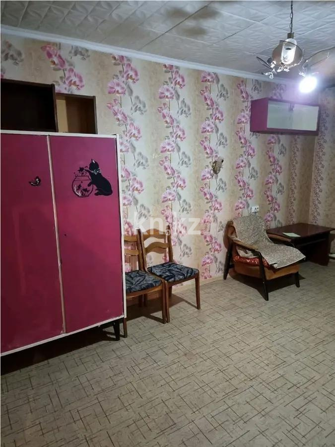 Продажа 3-комнатной квартиры, 63.1 м², ул. Жандосова, дом  168 - Продажа квартир в Алматы фото 1 из 6