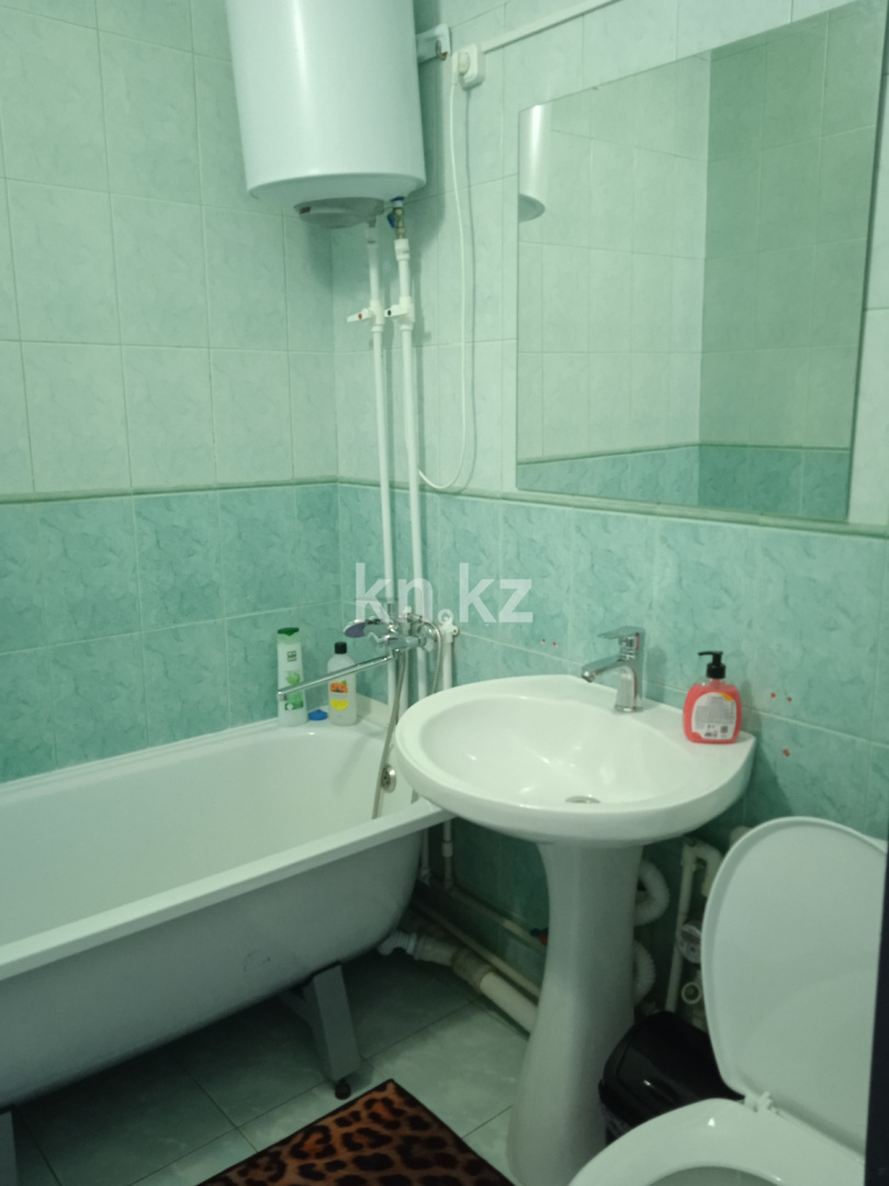 Аренда 1-комнатной квартиры посуточно, 36 м², пр. Республики, дом  69 - Аренда жилой и коммерческой недвижимости в Темиртау фото 3 из 10