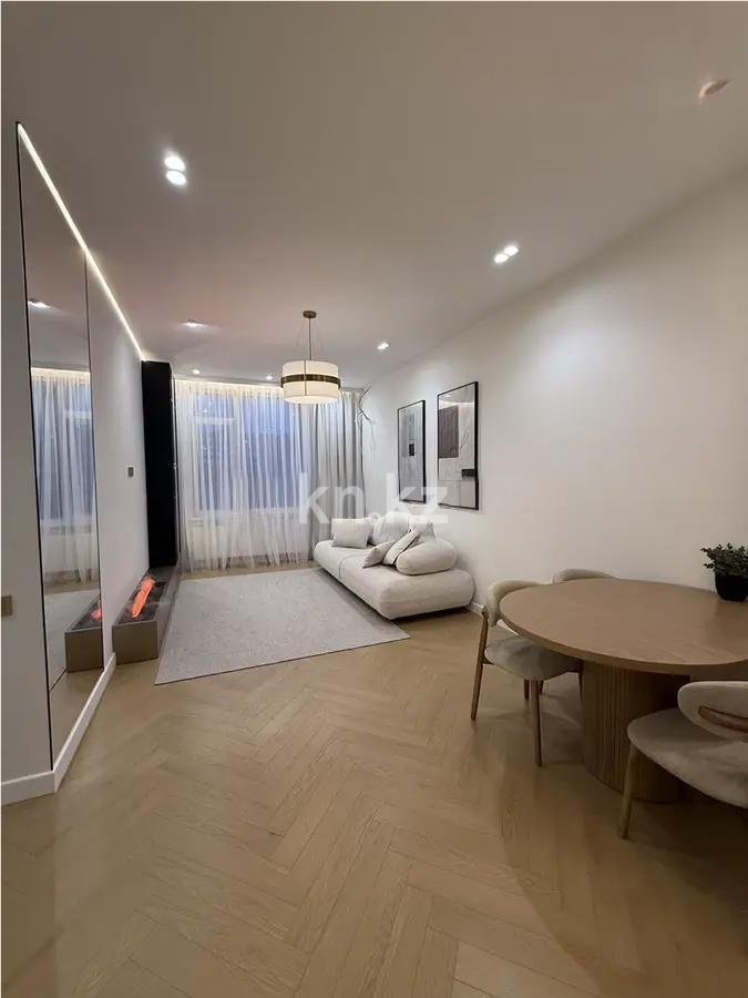 Продажа 2-комнатной квартиры, 52 м², ул. Достык, дом  8 - Продажа  двухкомнатных квартир в Астане без посредников с фото фото 1 из 4