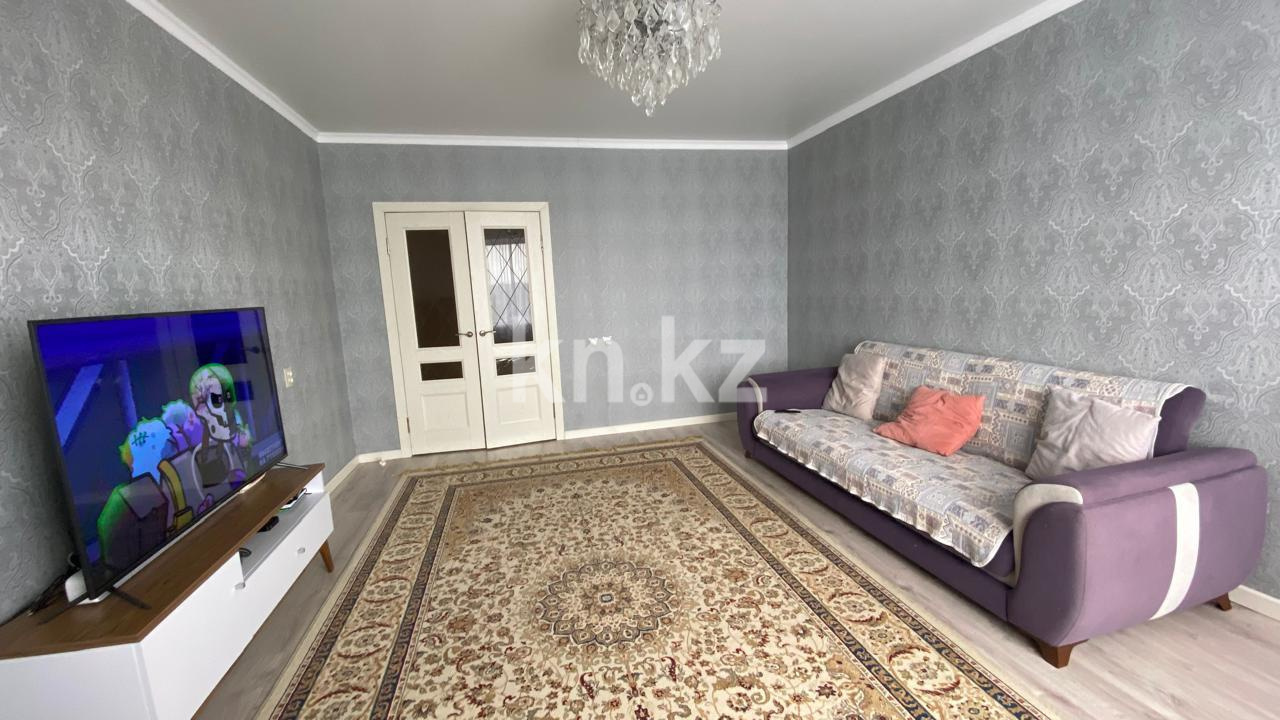 Продажа 3-комнатной квартиры, 93 м², пр. Шахтеров - Продажа квартир в Караганде фото 1 из 16