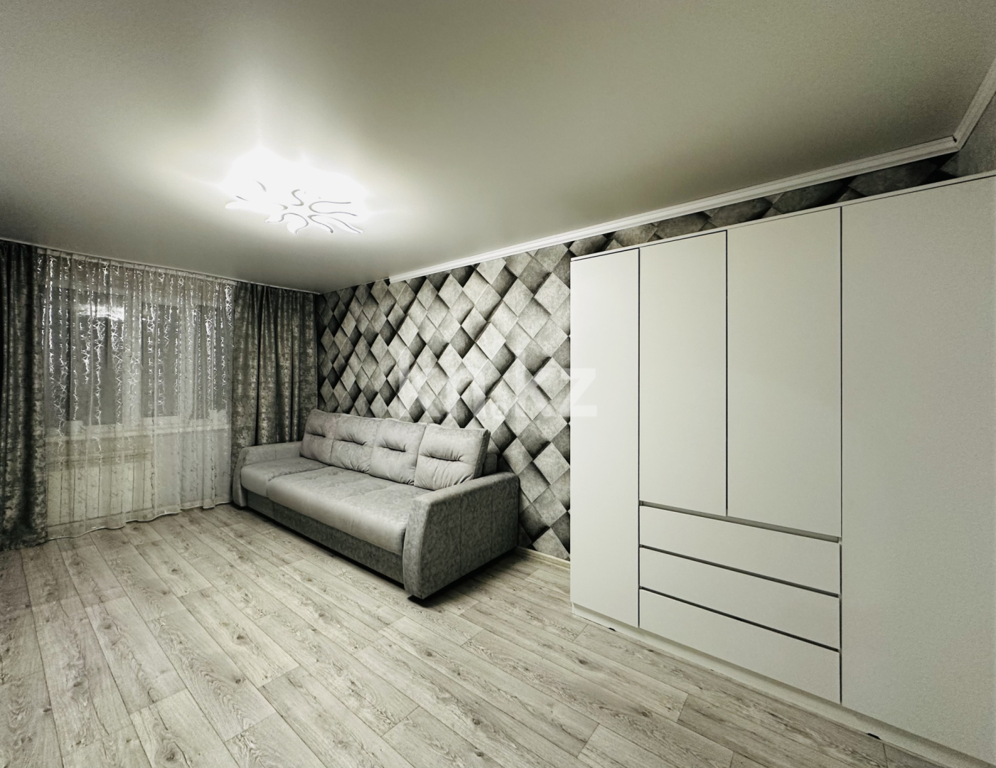 Продажа 2-комнатной квартиры, 44 м², ул. 40-летия Победы, дом  56 - Продажа  двухкомнатных квартир в Шахтинске фото 1 из 7