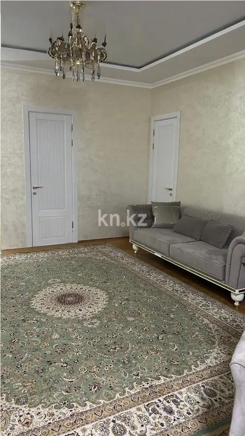 Продажа 4-комнатной квартиры, 101 м², ул. Жандосова, дом  108/1 - Продажа квартир в Казахстане фото 1 из 5