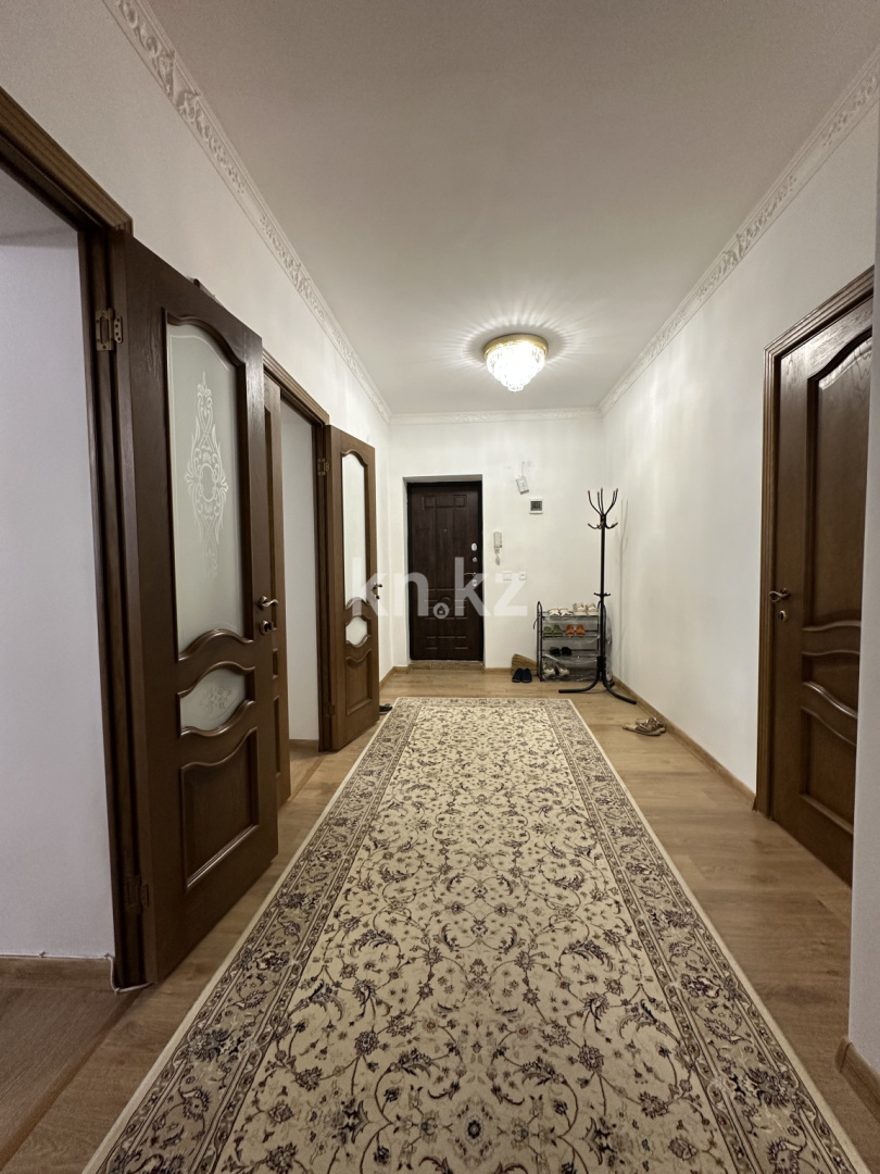 Продажа 3-комнатной квартиры, 102 м², мкр-н Нурсат-1, дом  106 - Продажа квартир в Шымкенте фото 1 из 19