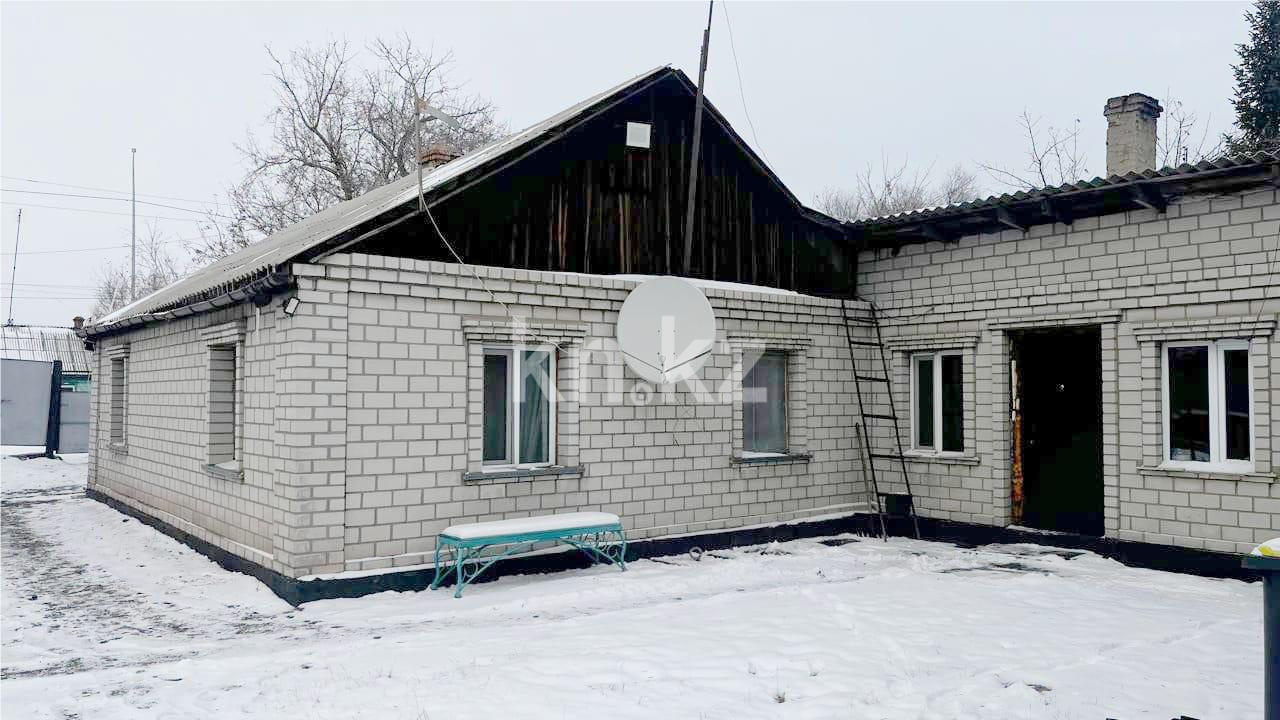 Продажа 5-комнатного дома, 115 м², ул. Жекибаева - Продажа домов и коттеджей в Караганде фото 1 из 8