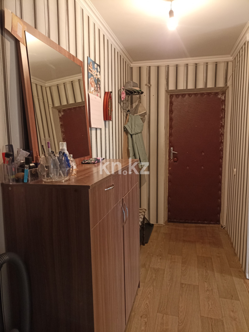 Продажа 3-комнатной квартиры, 61 м², мкр-н Мамраева (Восток-5), дом  34 - Продажа  трехкомнатных квартир в Караганде фото 3 из 15