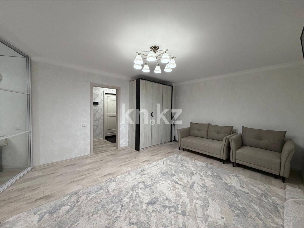 Продажа 1-комнатной квартиры, 42 м² в Караганде