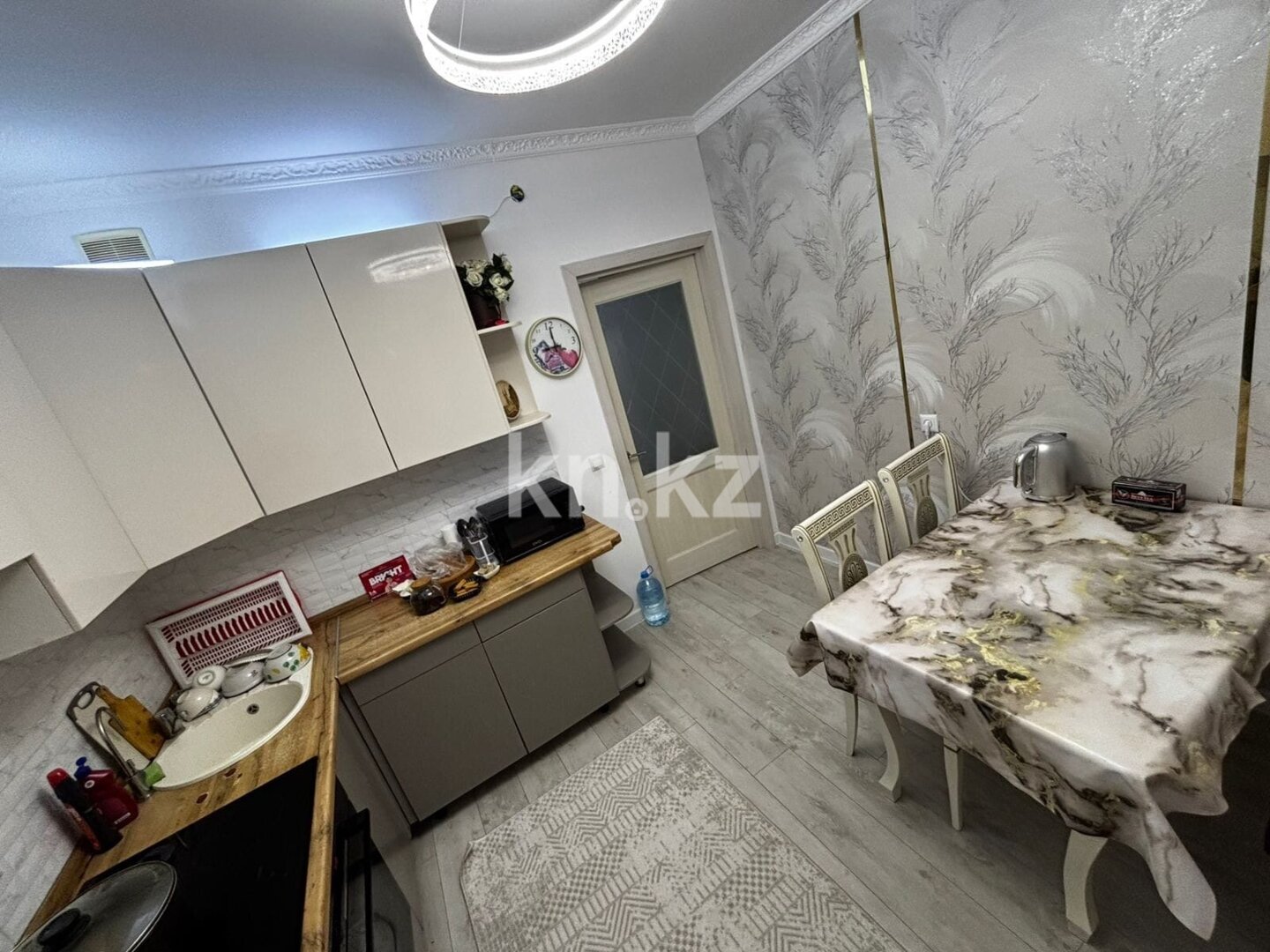 Аренда 3-комнатной квартиры, 83 м² в Астане