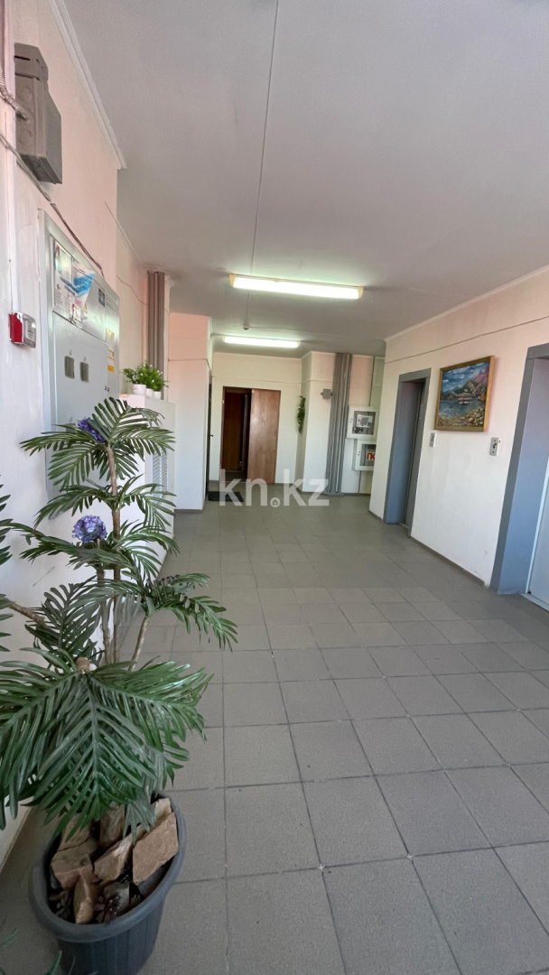 Продажа 2-комнатной квартиры, 68 м², пр. Республики, дом  1/4 - Продажа  двухкомнатных квартир в Караганде фото 19 из 25