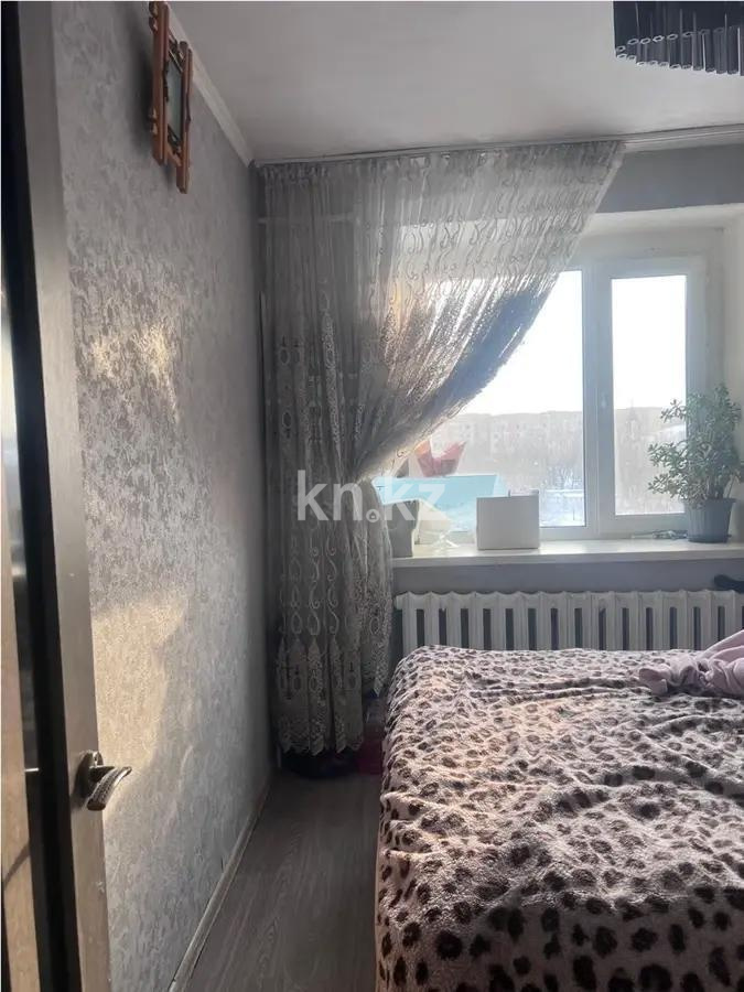 Продажа 3-комнатной квартиры, 60 м², мкр-н Восток-2, дом  7 в Караганде - фото 2