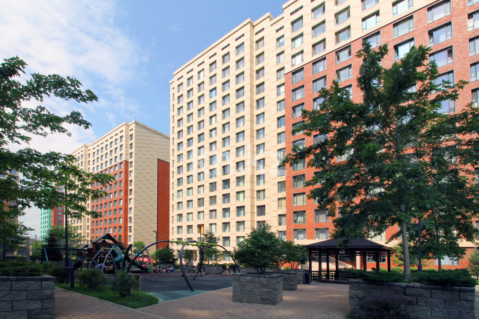 Аренда 1-комнатной квартиры посуточно, 40 м², пр. Абая, дом  109/6 - ул. Манаса - Аренда жилой и коммерческой недвижимости в Алматы фото 30 из 30