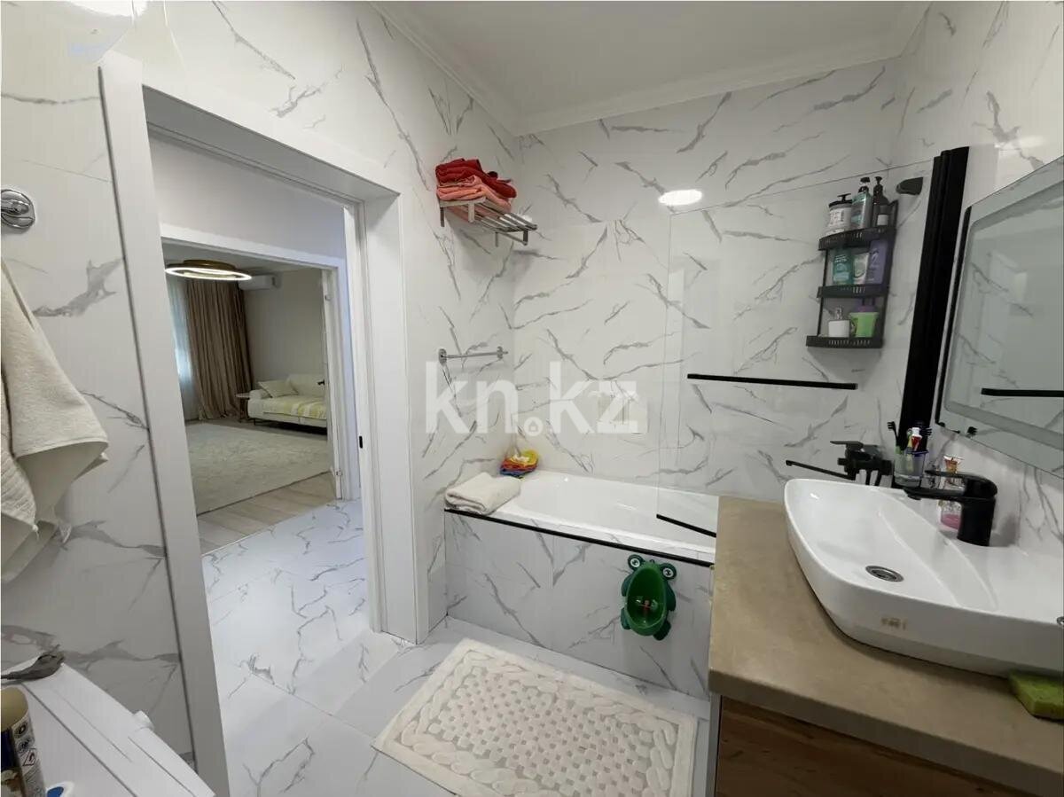 Продажа 2-комнатной квартиры, 78.84 м² в Алматы - фото 4