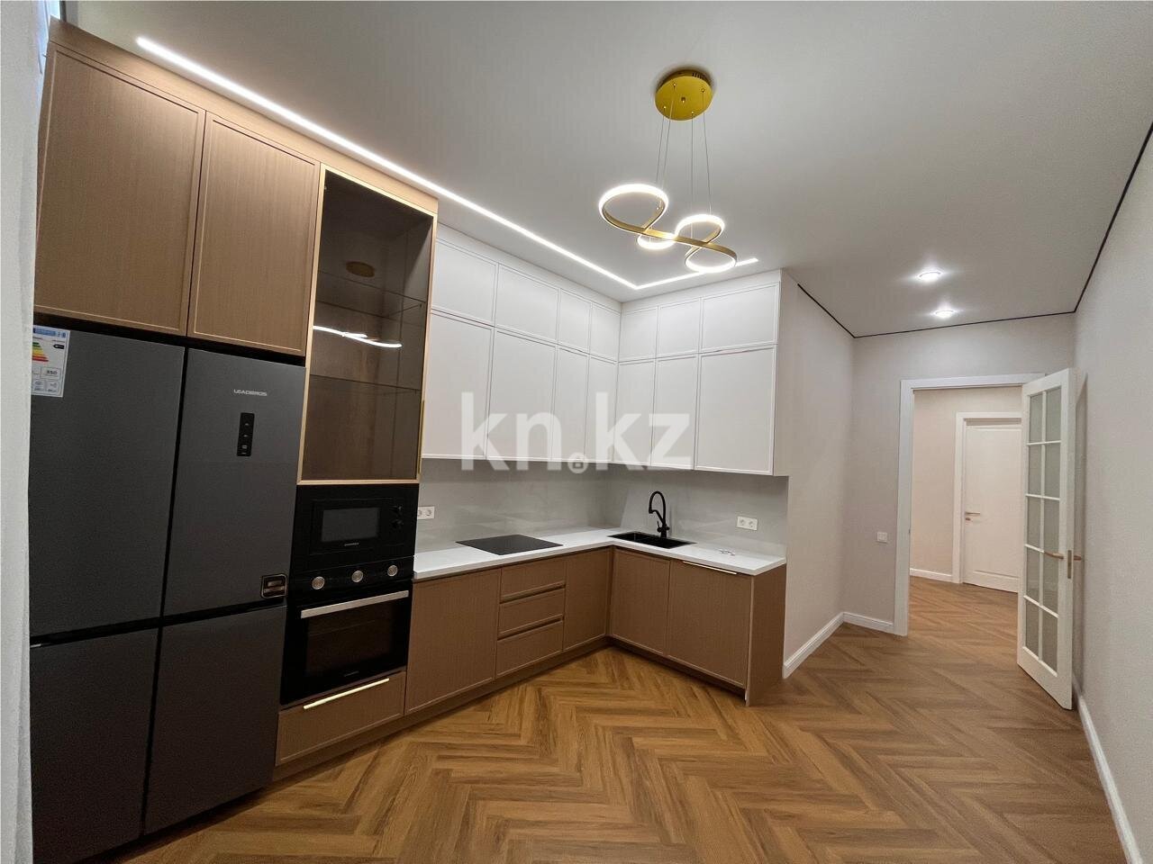 Продажа 4-комнатной квартиры, 140 м² в Астане - фото 2