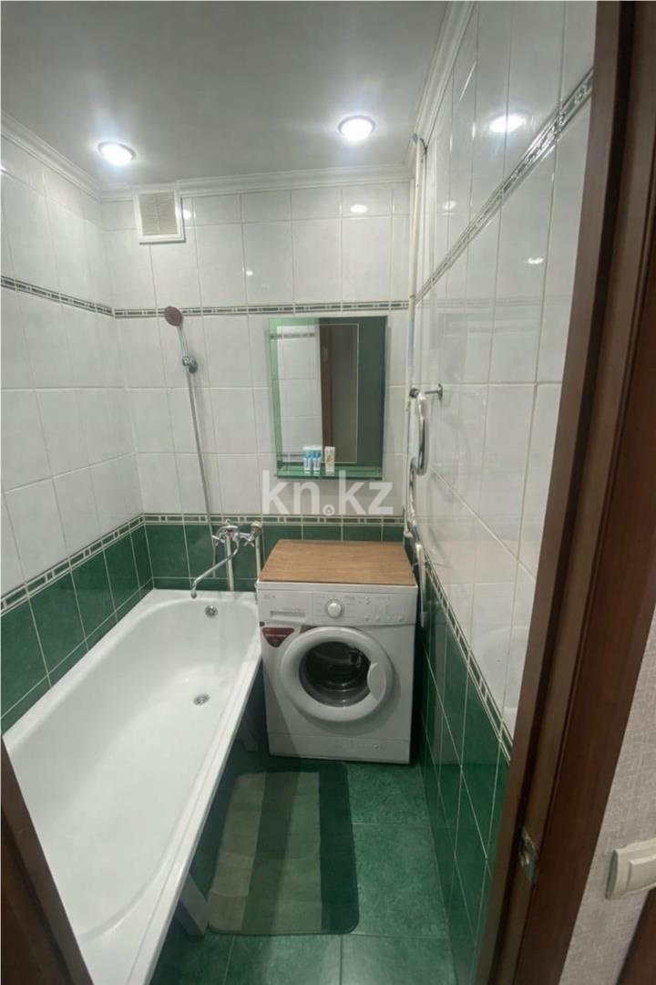Продажа 3-комнатной квартиры, 60 м² - Продажа квартир в кирпичном доме в Караганде - страница 2 фото 5 из 6