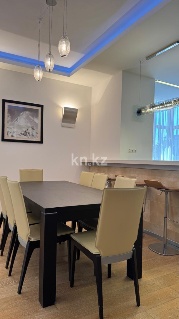 Продажа 7-комнатной квартиры, 222 м², ул. Санаторная - Продажа  пятикомнатных квартир в Алматы фото 1 из 40
