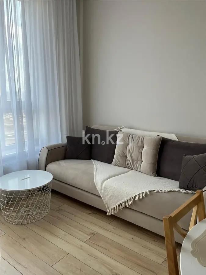 Продажа 3-комнатной квартиры, 60.8 м², ул. Нажимеденова, дом  54 - Продажа  трехкомнатных квартир в Астане без посредников с фото фото 1 из 6