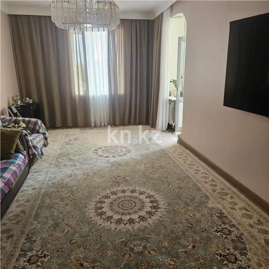 Продажа 4-комнатной квартиры, 124 м², ул. Лободы, дом  25/3 - Продажа  четырехкомнатных квартир в Караганде без посредников фото 1 из 8