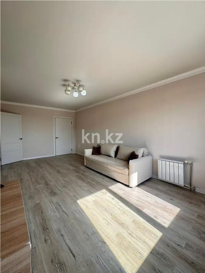 Продажа 2-комнатной квартиры, 48 м², мкр-н Аккент, дом  62 в Алматы