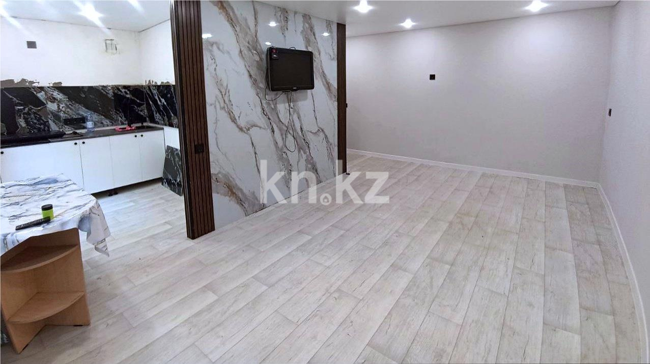 Продажа 2-комнатной квартиры, 44 м², пр. Республики - Продажа жилой и коммерческой недвижимости в Казахстане фото 2 из 8