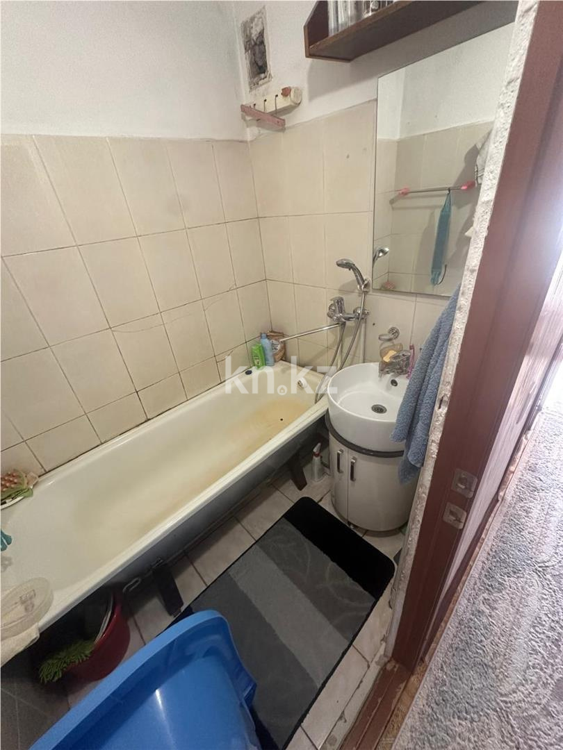 Продажа 3-комнатной квартиры, 62 м², мкр-н Мамраева (Восток-5) - Продажа квартир в Караганде фото 14 из 16