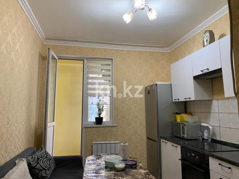 Продажа 2-комнатной квартиры, 56 м², ул. Байтерекова, дом  83 в Алматы - фото 2