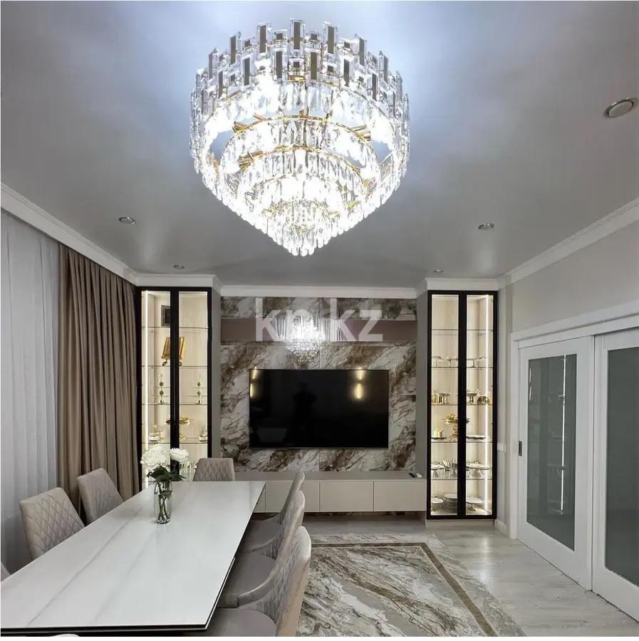 Продажа 3-комнатной квартиры, 107 м², ул. Муканова, дом  49/11 - Продажа квартир без посредников в Караганде фото 1 из 6