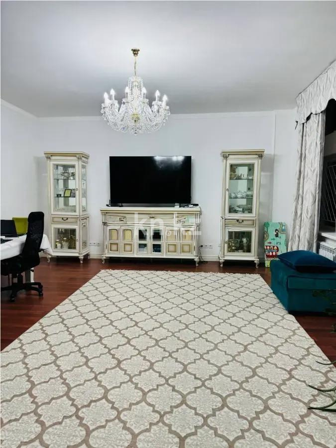 Продажа 3-комнатной квартиры, 135.7 м², ул. Кунаева, дом  12 - Продажа квартир в новостройках Астаны без посредников с фото фото 1 из 4