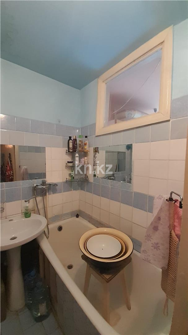 Продажа 3-комнатной квартиры, 51 м², ул. Ермекова, дом  62 - Продажа квартир в Караганде фото 8 из 11