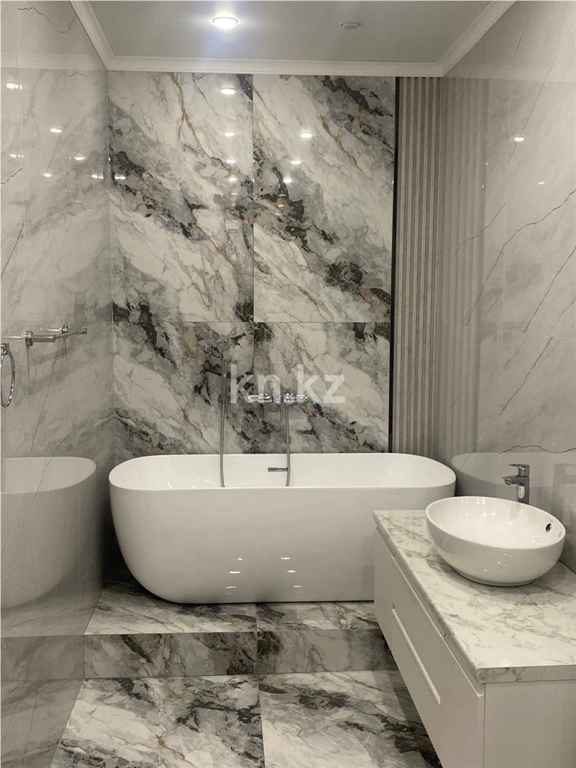 Продажа 4-комнатной квартиры, 113 м², ул. Таттимбета в Караганде - фото 16