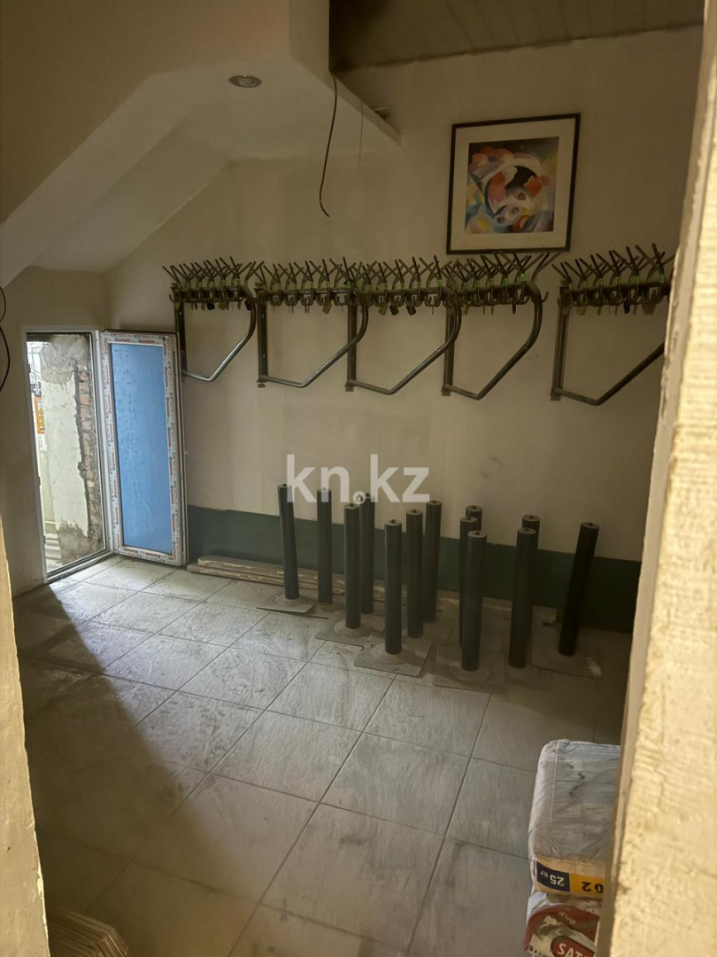 Продажа помещения, 383.3 м² - Продажа офисных и торговых помещений в Караганде фото 18 из 22