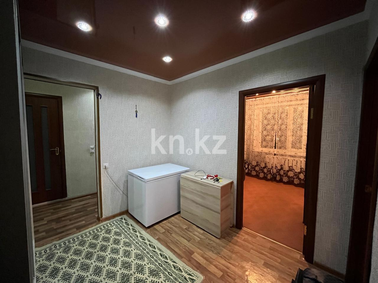 Продажа 3-комнатной квартиры, 64 м², мкр-н 13 в Караганде - фото 7