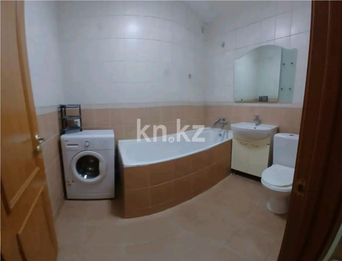 Продажа 2-комнатной квартиры, 45 м², мкр-н Аксай-2, дом  10 в Алматы - фото 4