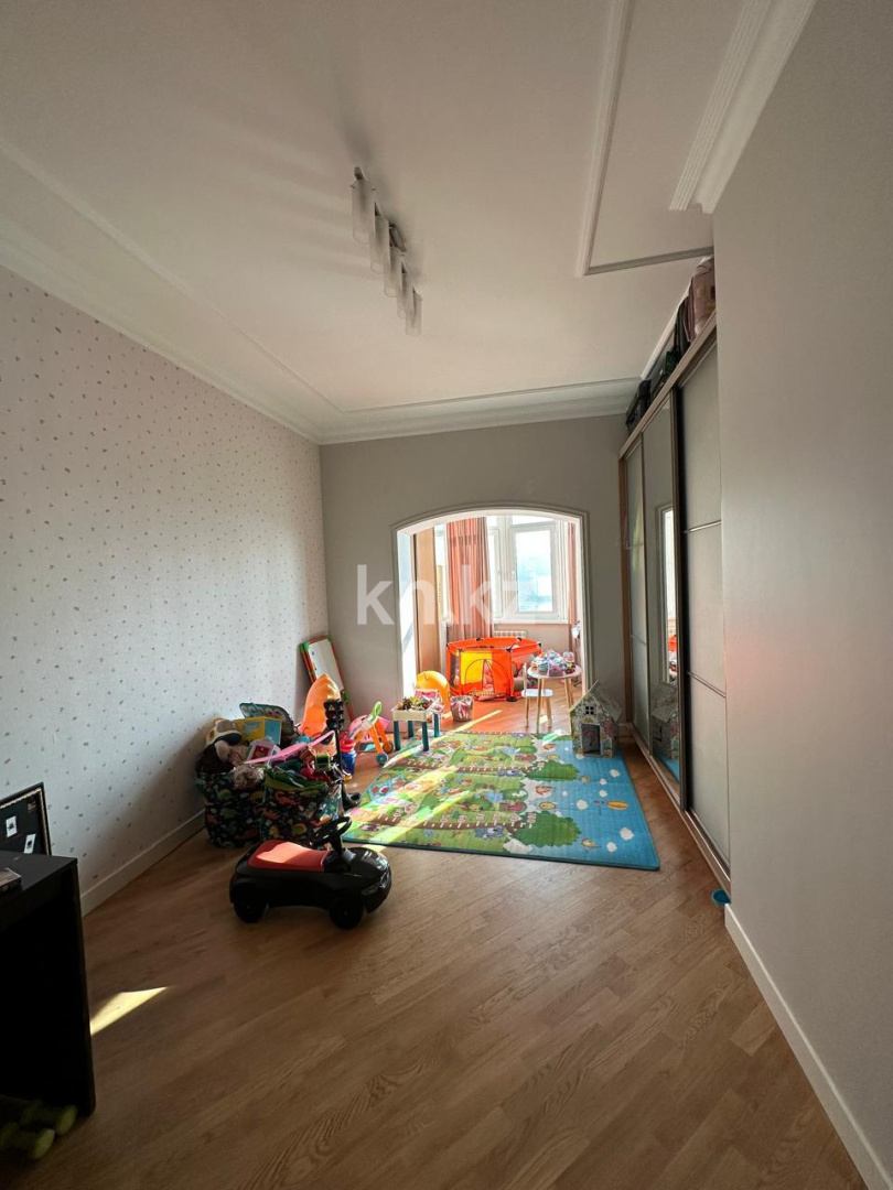 Аренда 3-комнатной квартиры, 170 м² - Аренда недвижимости в Алматы фото 2 из 4