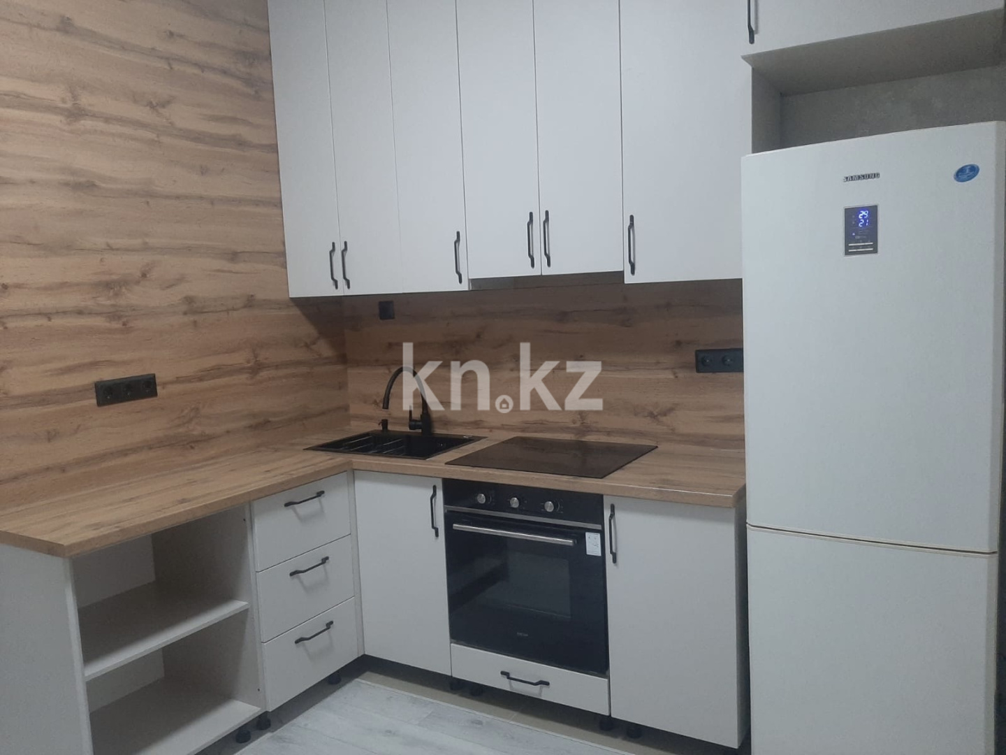 Аренда 1-комнатной квартиры, 42 м² в Астане