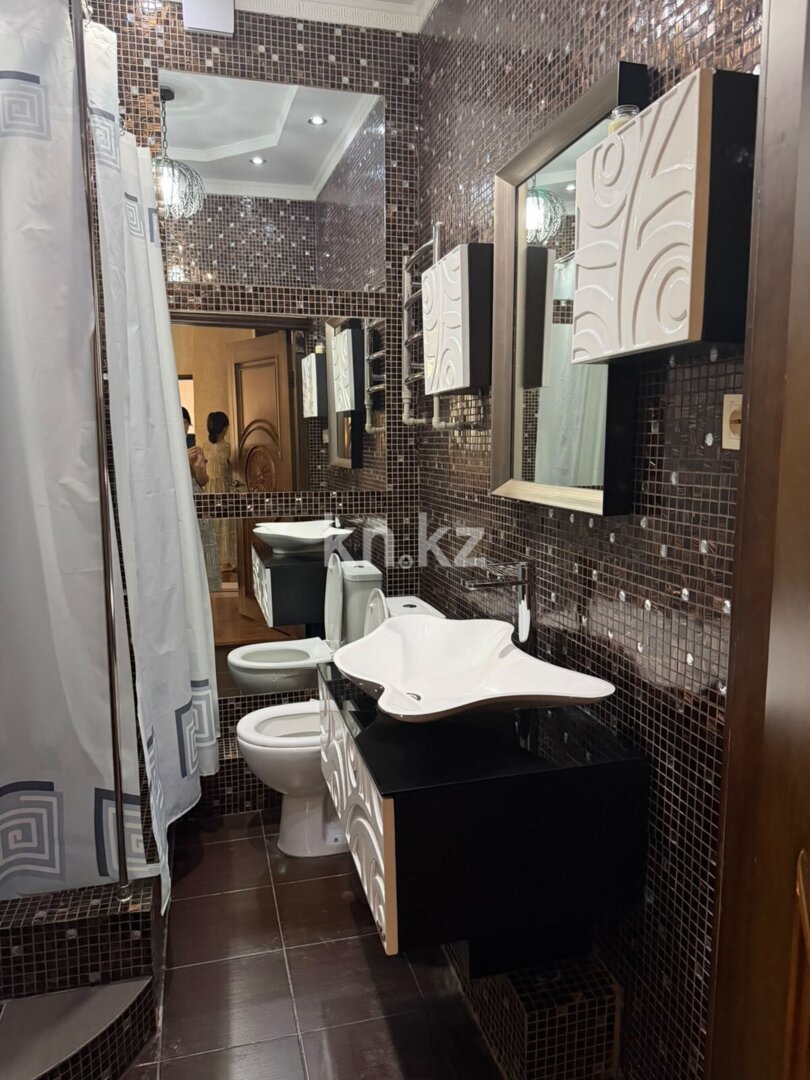 Аренда 3-комнатной квартиры, 130 м² в Алматы - фото 11