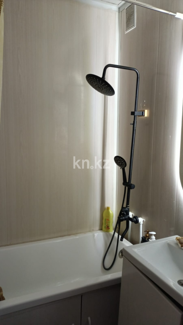 Продажа 3-комнатной квартиры, 64 м², мкр-н Гульдер-1, дом  9 - Продажа  трехкомнатных квартир в Караганде с фото фото 11 из 12