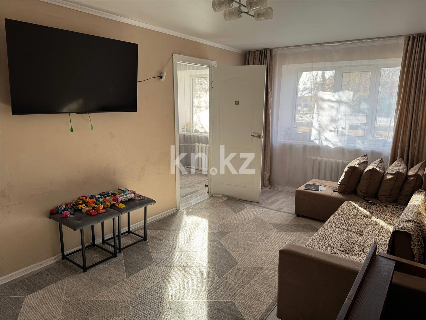 Продажа 3-комнатной квартиры, 45 м², ул. Зелинского - Продажа  трехкомнатных квартир в Караганде с фото фото 1 из 8